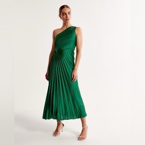 Abercrombie & Fitch Giselle Pleated One-Shoulder Dress in Green